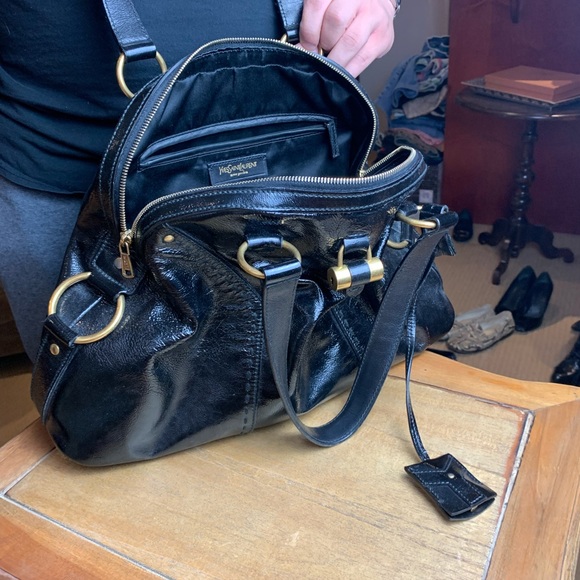 Yves Saint Laurent Black Leather Purse - Picture 2 of 15